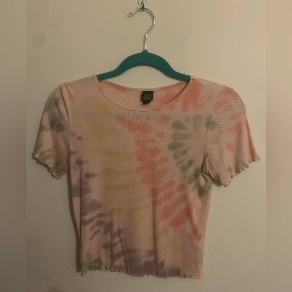 Cropped pale tie-dye top